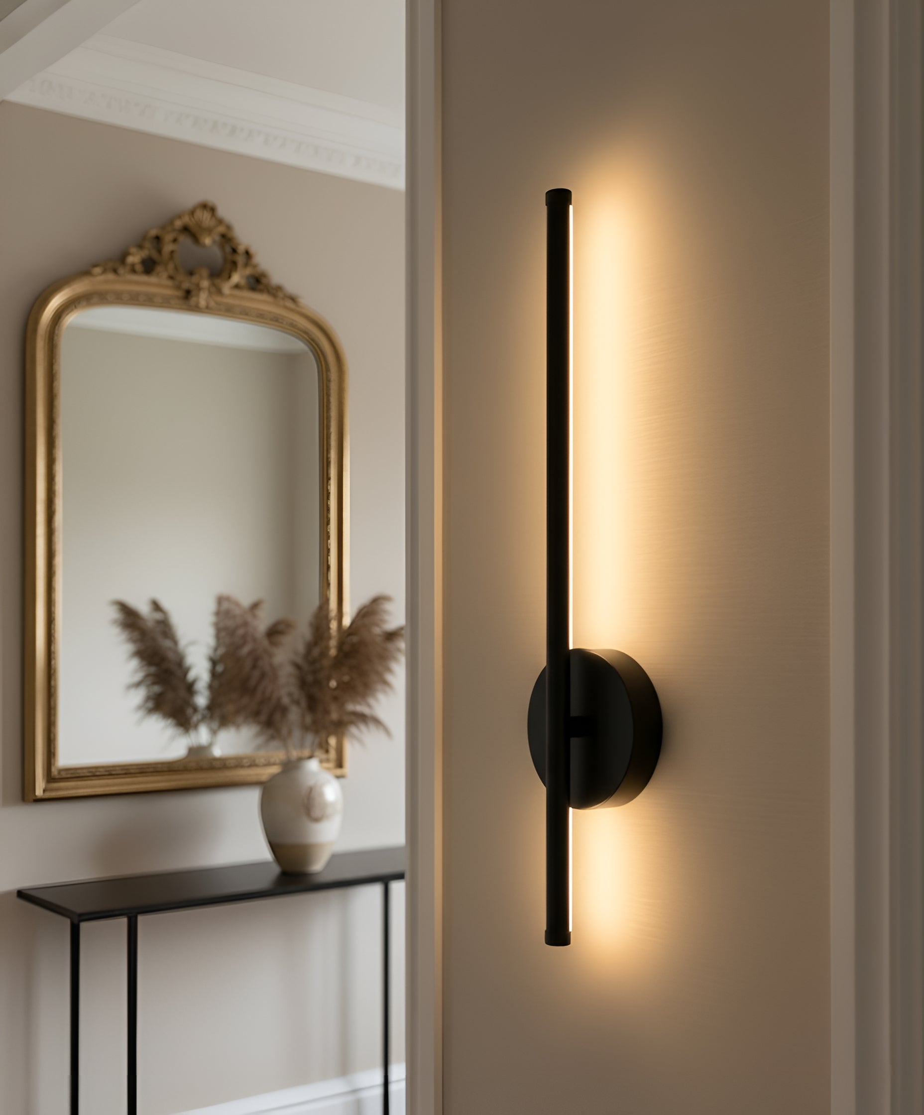 Linear LED Wall Sconce with Circular Mount